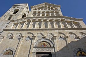 La cattedrale S. Maria a Cagliari