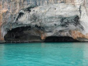 Ingresso della Grotta del Bue Marino